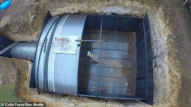 Dự đoán trước thảm họa, chàng trai xây hầm trú ẩn cách ly từ 5 năm trước ảnh 1