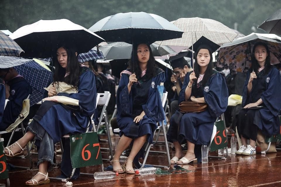 Tổng thống Trump công bố hành động đáp trả chưa từng có với Trung Quốc ảnh 2