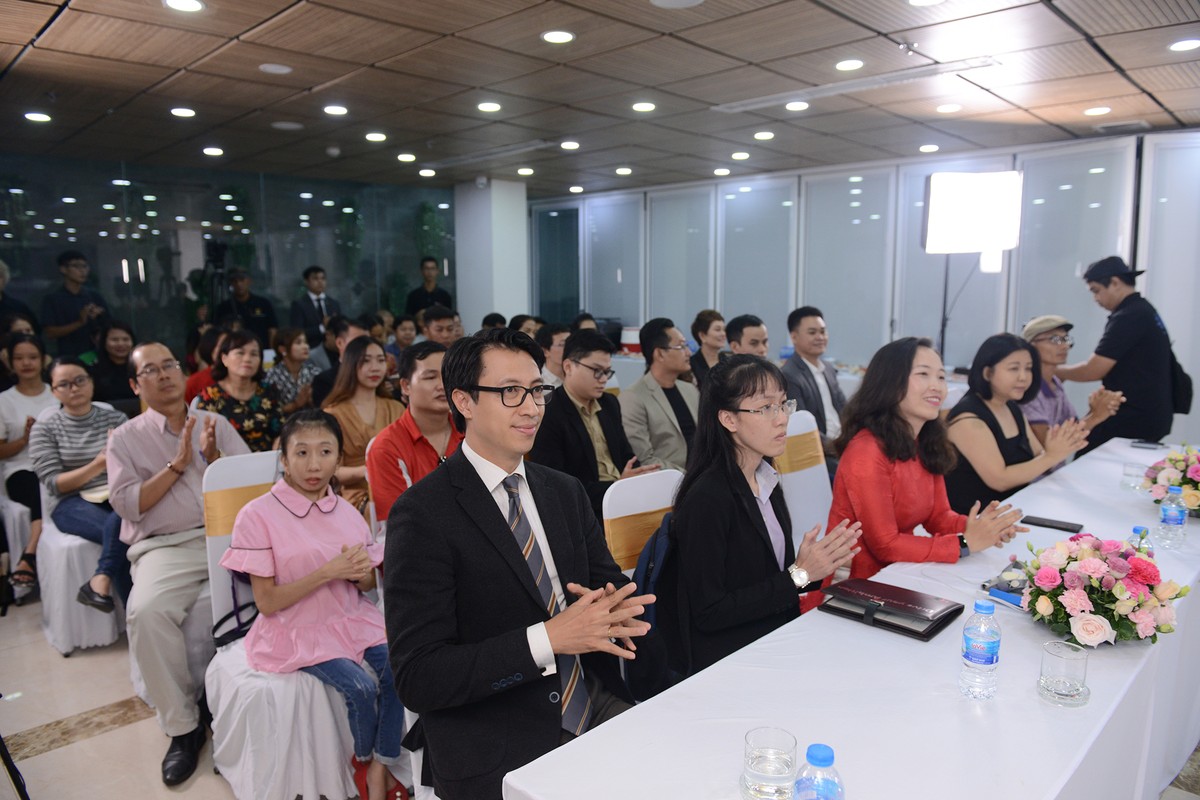 Shark Liên và chuyện ươm mầm ý tưởng Kl992 VIP Trang Chủ 2026 cho các bạn trẻ ảnh 2