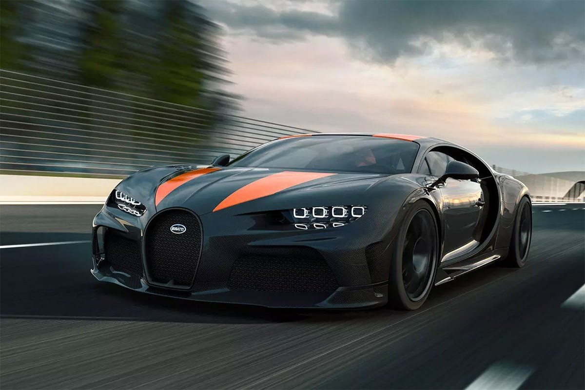 Bugatti Chiron Super Sport 300+ chỉ chạy một vòng đã đạt 490,48 km/h.