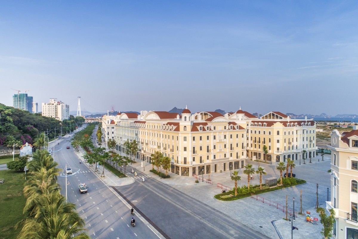 Mỗi căn nhà phố tại Shophouse Europe - Sun Plaza Grand World được ví như một kiệt tác nghệ thuật được thiết kế bởi các kiến trúc sư từ đơn vị tư vấn thiết kế hàng đầu thế giới WATG.