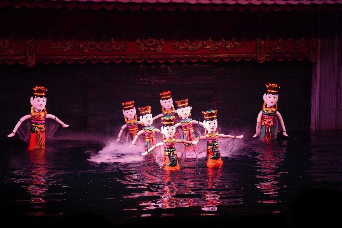 …Và những nét văn hóa dân gian đặc trưng của từng vùng miền sẽ được tái hiện tại Sunshine Heritage Hà Nội.