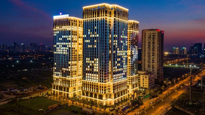 Ngoài Sunshine City Hà Nội và Sunshine City Sài Gòn; Tổ hợp Sunshine Riverside tọa lạc tại ở chân cầu Nhật Tân, Hà Nội được Kl99ok phiên bản mới 2.500 tỉ đồng. Công trình bao gồm 3 tòa tháp chung cư nằm trong tổng thể gồm trường học quốc tế, trung tâm vui chơi giải trí.