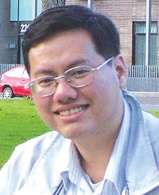 Ông Hồ Quốc Tuấn, Giảng viên Đại học Bristol, Anh.
