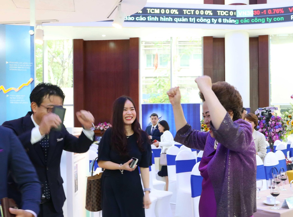 Các nhà Kl99ok phiên bản mới cũng vui mừng