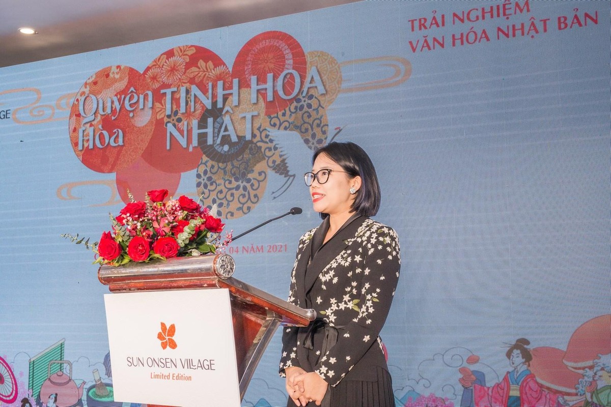 Cũng tại sự kiện, đại diện Sun Group khẳng định Sun Onsen Village – Limited Edition là dự án trọng điểm nằm trong “Thị trấn nghỉ dưỡng phong cách Nhật Bản” mà Kl994 game bài casino hấp dẫn này đang Kl99ok phiên bản mới xây dựng với quy mô vô cùng ấn tượng tại Cẩm Phả, Quảng Ninh.