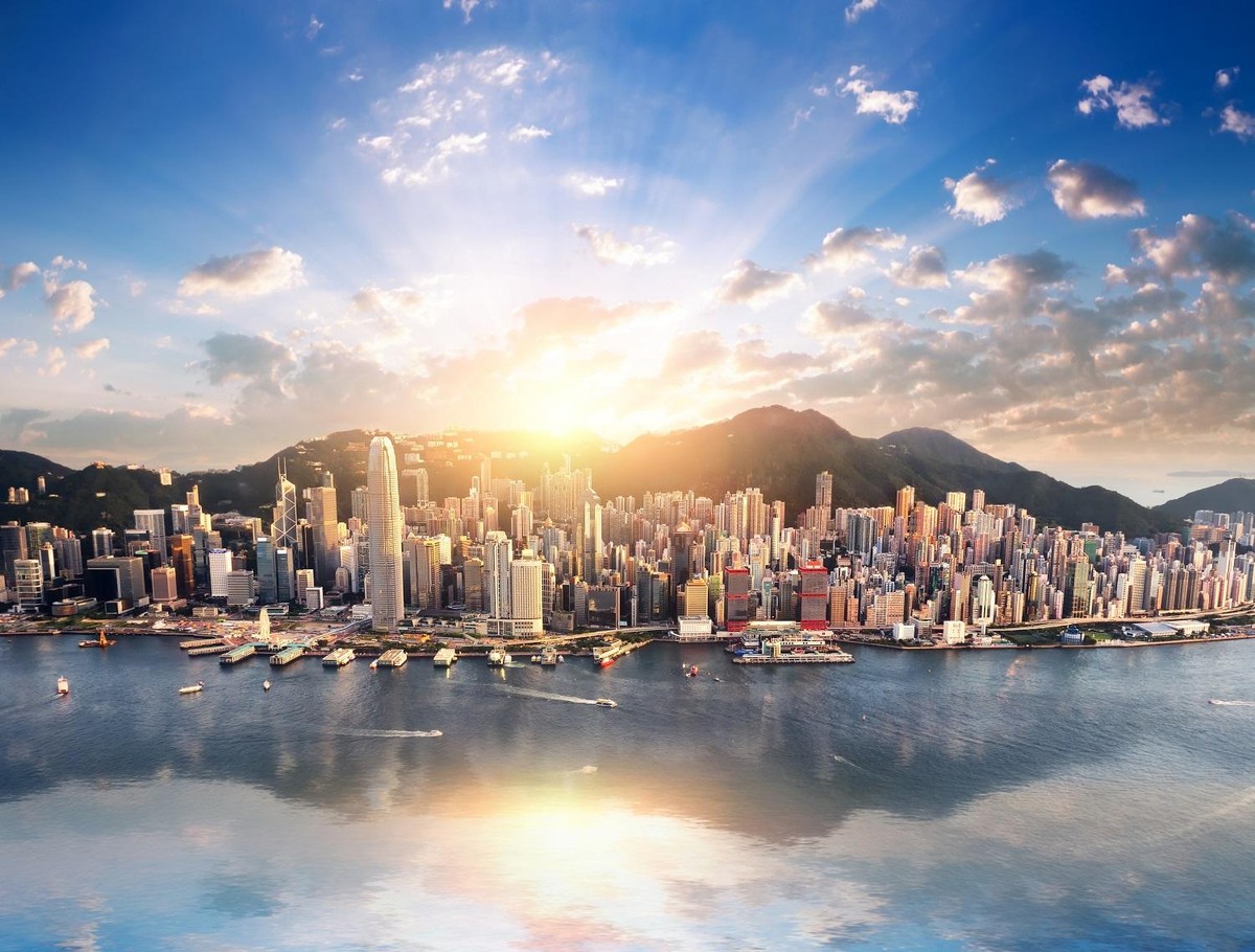 Cảng Victoria của Hong Kong luôn tấp nập du thuyền hạng sang.