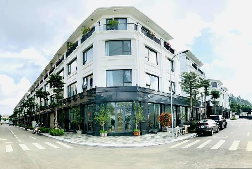 Dự án Apec Diamond Park hiện đang trong quá trình hoàn thiện và bàn giao.