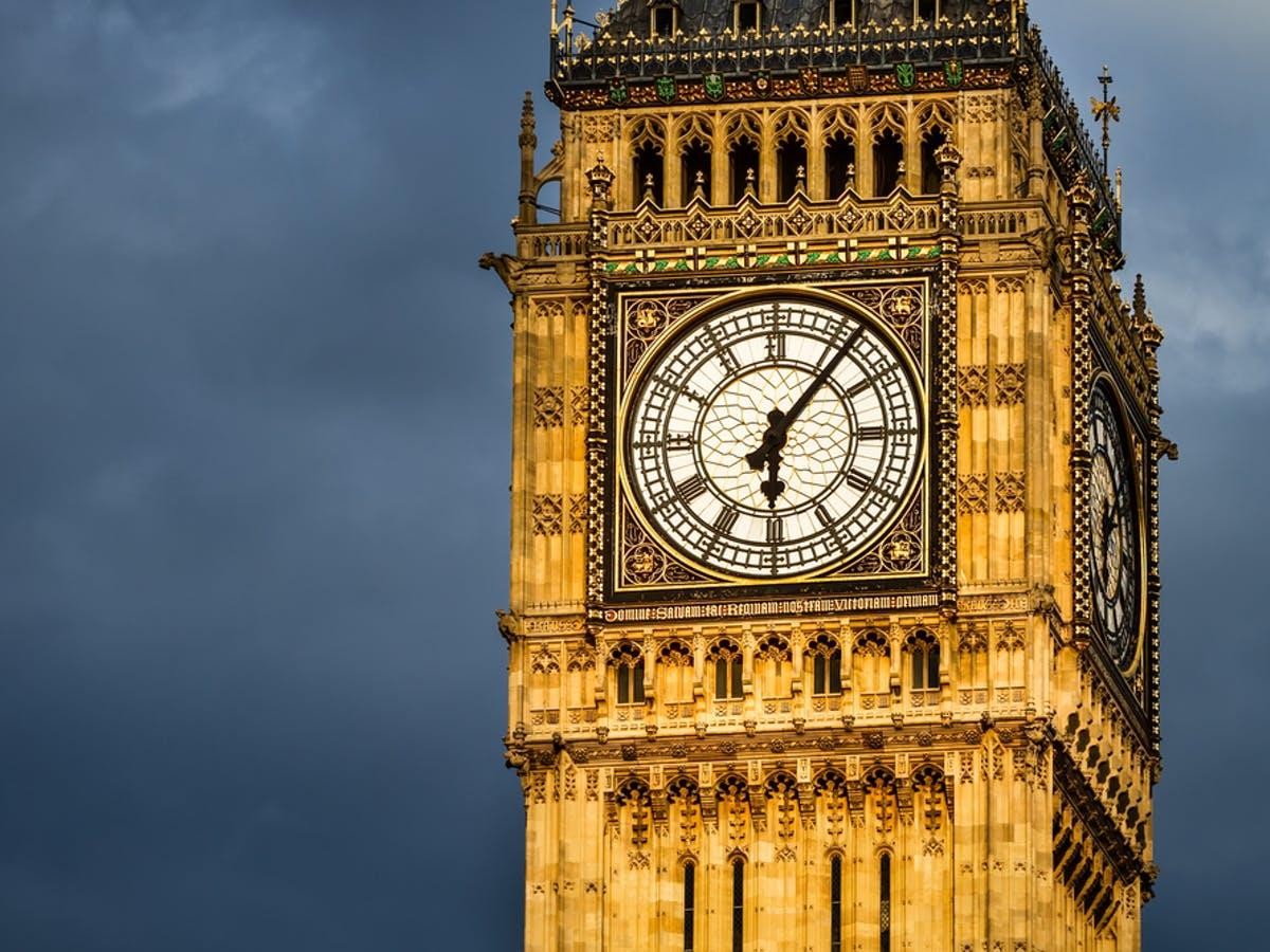 Đồng hồ Big Ben sẽ bắt đầu đổ chuông trở lại từ 12h trưa 31/12.