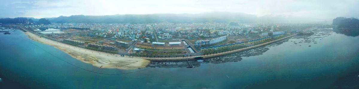 Toàn cảnh tuyến đường đi ngang qua các phường Cẩm Thành, Cẩm Bình, Cẩm Đông của thành phố Cẩm Phả.