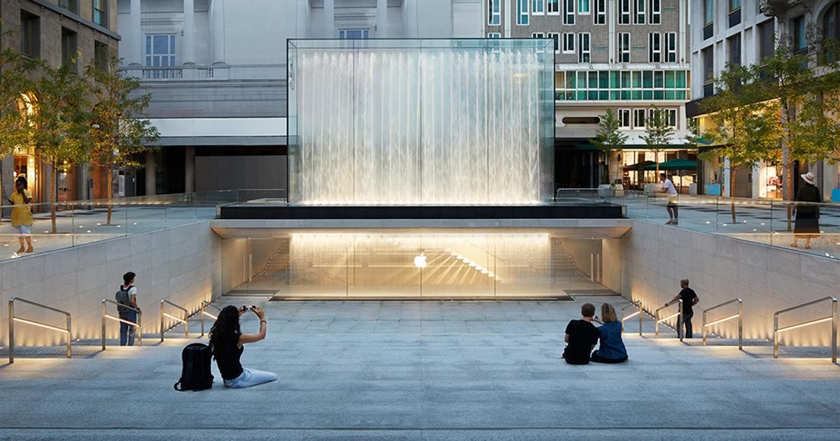 Cửa hàng Apple tại Piazza Liberty, Milan, Ý. Ảnh: Apple.