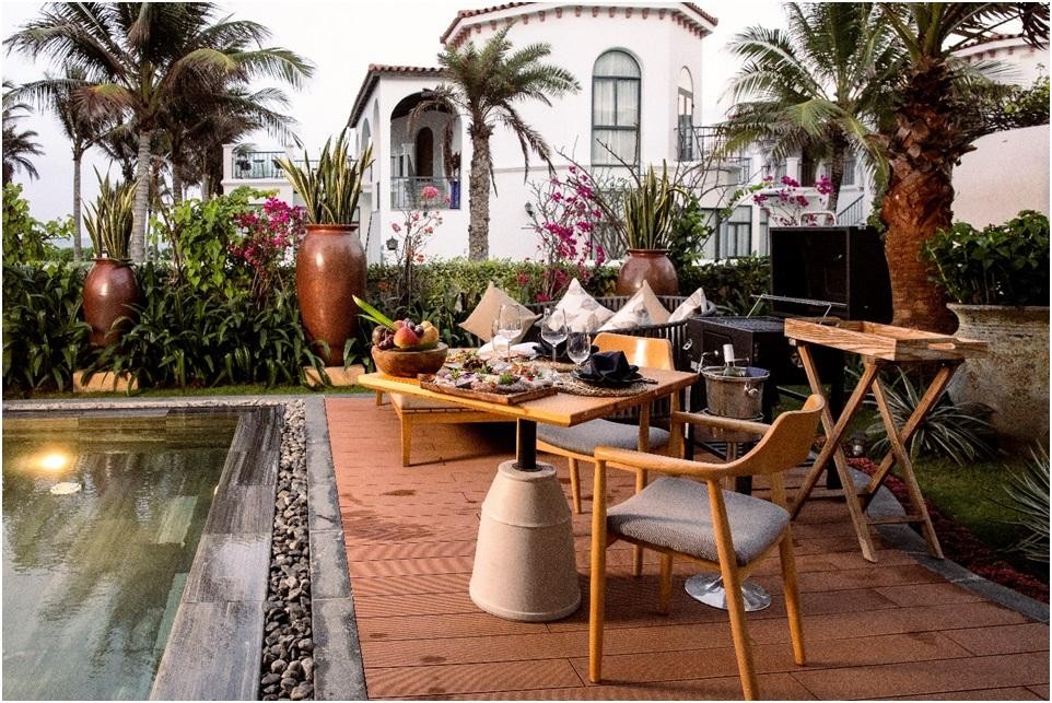 Không gian nghỉ dưỡng đậm chất Hy Lạp tại Cam Ranh Bay Hotels &amp; Resorts mang tới sự thư thái, dễ chịu và trải nghiệm độc quyền cho du khách.