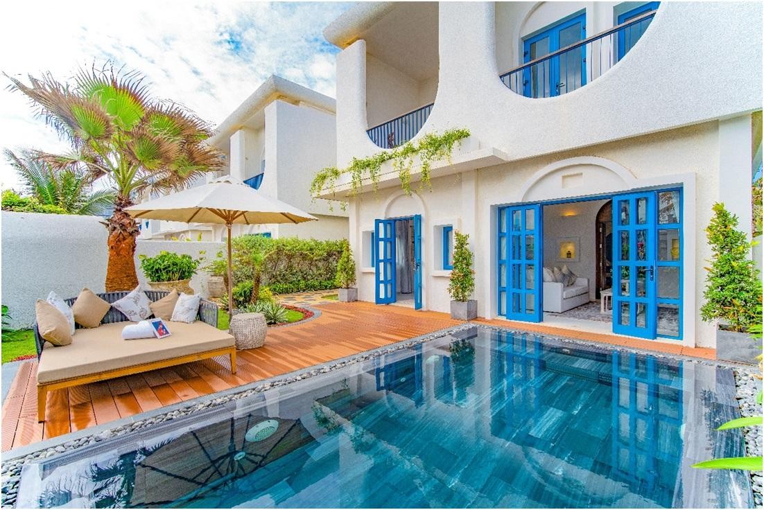 Với sự xuất hiện của các dự án BĐS nghỉ dưỡng hàng hiệu, chất lượng dịch vụ nghỉ dưỡng ở Việt Nam đã được nâng tầm đáng kể trong thời gian qua.