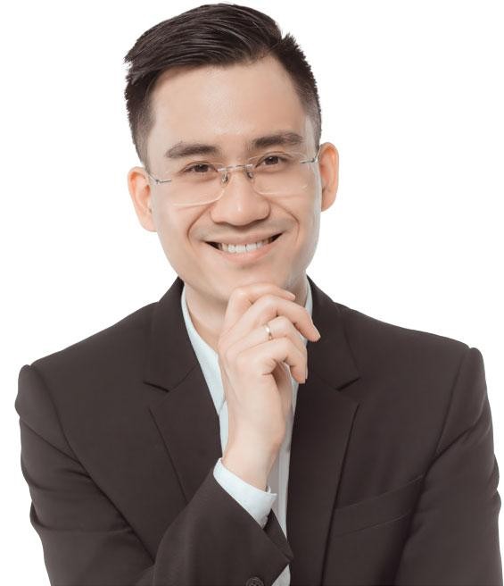 Ông Linh Phan, Founder Công ty Tư vấn và Kl99ok phiên bản mới Take Profit Việt Nam.