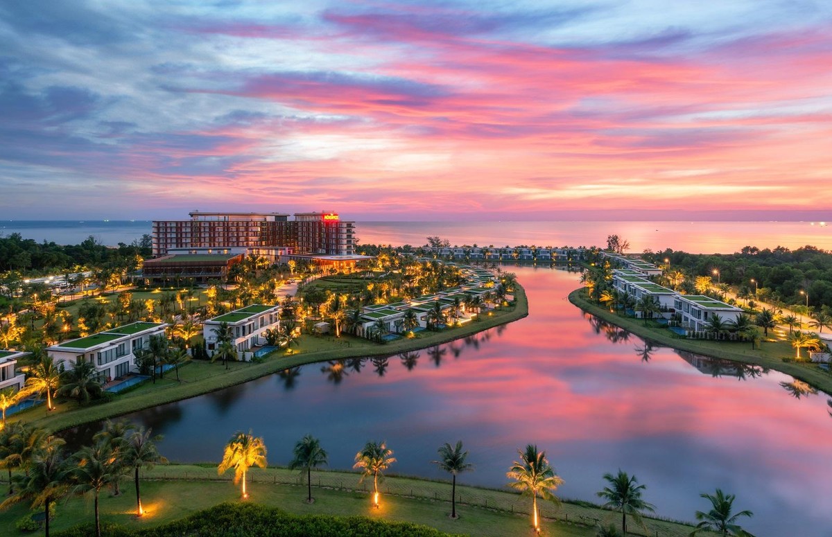 Hồ cảnh quan tuyệt đẹp của Felicity Phu Quoc.