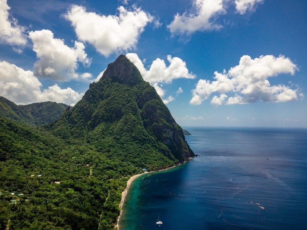 Hàng không là cứu cánh để phát triển du lịch đối với các quốc gia vùng Caribe.