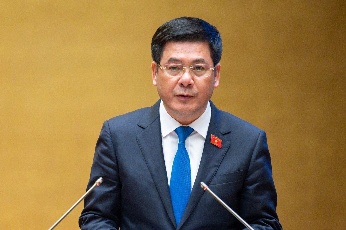 Bộ trưởng Bộ Công thương Nguyễn Hồng Diên.