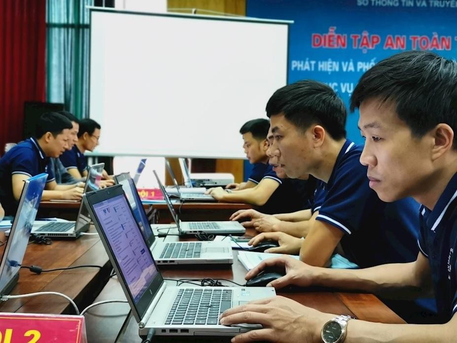 Vĩnh Phúc nỗ lực xây dựng chính quyền điện tử. Vĩnh Phúc nỗ lực xây dựng chính quyền điện tử.