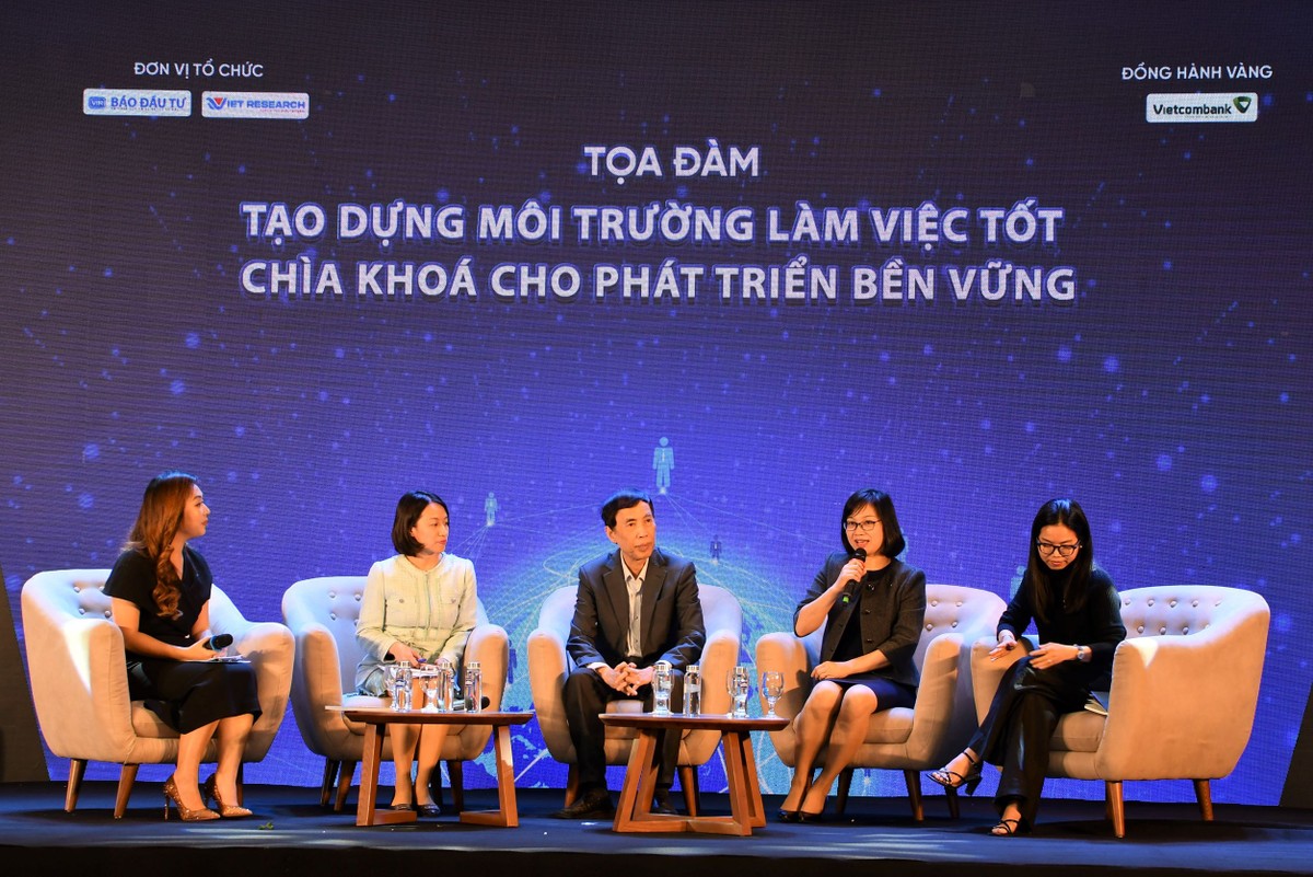 Các diễn giả tham gia Tọa đàm.