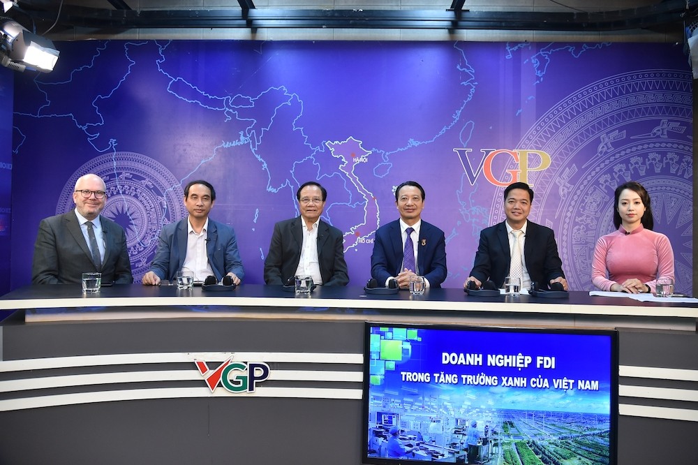 Các diễn giả tham gia Tọa đàm: "Kl991.com World Cup 2026 Chính Thức FDI trong tăng trưởng xanh của Việt Nam" (Ảnh: VGP).