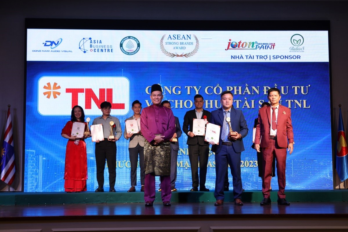 TNL nhận giải thưởng Top 10 Thương hiệu mạnh ASEAN 2023.