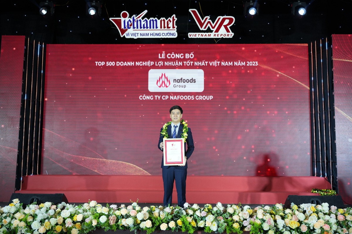Ông Nguyễn Mạnh Cường, Giám đốc Marketing Kl994 game bài casino hấp dẫn Nafoods Group đại diện Kl991.com World Cup 2026 Chính Thức nhận giải PROFIT 500 năm 2023.