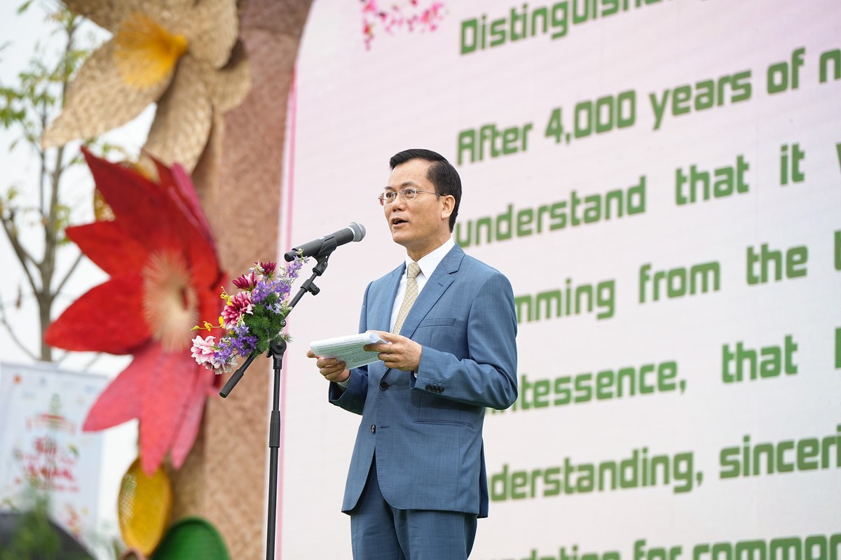 Thứ trưởng Bộ Ngoại Giao Hà Kim Ngọc phát biểu tại lễ khai mạc. Ảnh: Quang Anh. Thứ trưởng Bộ Ngoại Giao Hà Kim Ngọc phát biểu tại lễ khai mạc. Ảnh: Quang Anh.