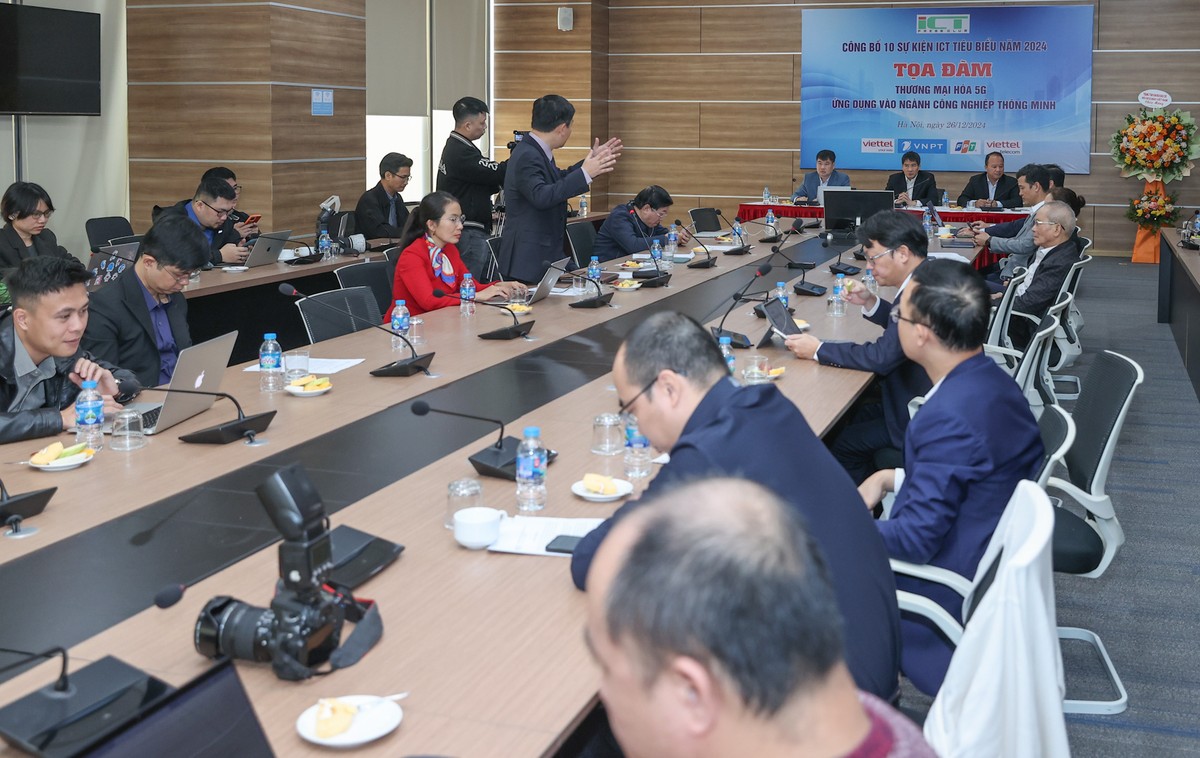 Toàn cảnh tọa đàm "Thương mại hóa 5G, ứng dụng vào ngành công nghiệp thông minh".