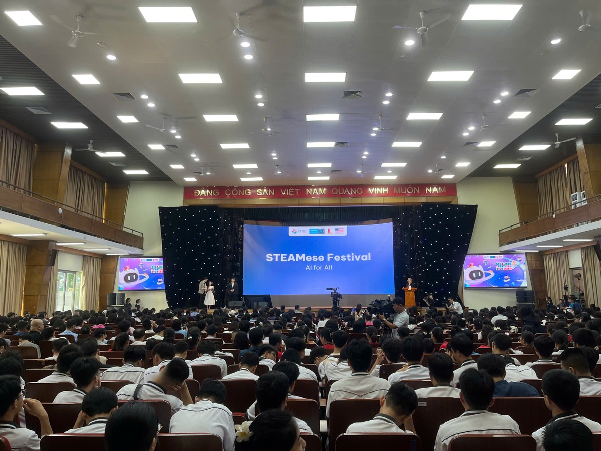 PGS. TS Nguyễn Phong Điền - Phó Giám đốc Đại học Bách khoa Hà Nội chia sẻ: “Sự kiện STEAMese Festival năm 2025 là lời khẳng định về trách nhiệm của Đại học Bách khoa Hà Nội đối với cộng đồng và Trang Chủ KL99Com Số 1 Link Đăng Ký KL999 trong việc lan tỏa tri thức và tạo nên một nền tảng vững chắc cho thầy cô giáo và các em học sinh về lĩnh vực STEAM, đặc biệt là về khoa học kỹ thuật then chốt trong kỷ nguyên chuyển đổi số của Quốc gia”.