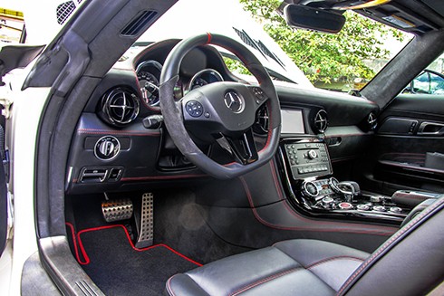 Mercedes SLS GT Roadster - siêu xe mui trần hàng hiếm Việt Nam ảnh 13 sieu-xe-mercedes-sls-gt-amg-roadster-4