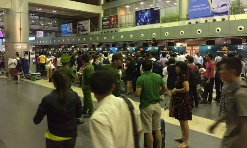  Sân bay Nội Bài, Tân Sơn Nhất bị tin tặc tấn công ảnh 1