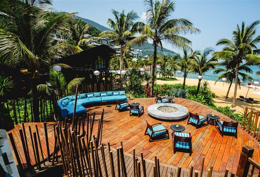 Việt Nam có khu nghỉ dưỡng lần thứ 3 liên tiếp được vinh danh sang trọng nhất thế giới  ảnh 2