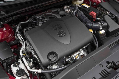 11-diem-dac-biet-cua-toyota-camry-2018-2