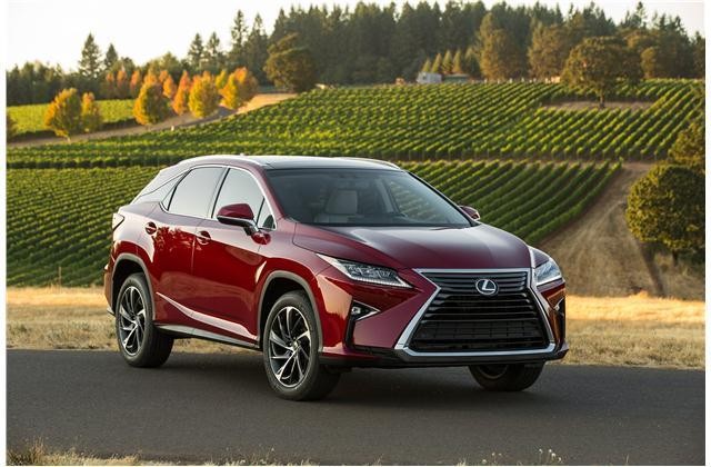 SUV hạng sang 2 hàng ghế: Lexus RX 2017
