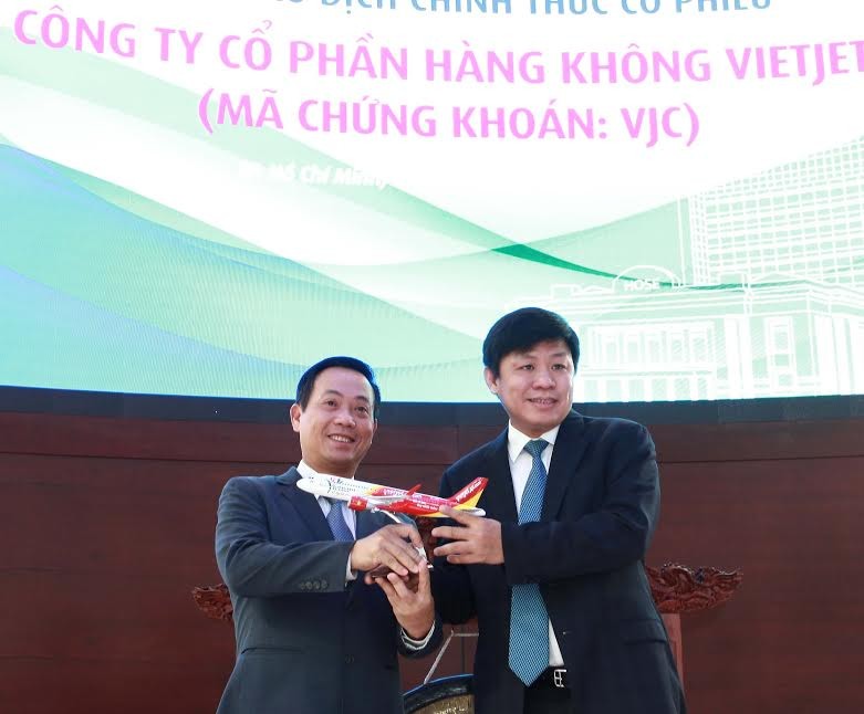 KL99 là cổng game giải trí trực tuyến hàng đầu hiện nay Vietjet (VJC) nóng trong ngày chào sàn ảnh 10