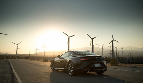 lexus-lc-gia-tu-113500-usd-doi-dau-mercedes-s-class-coupe-2
