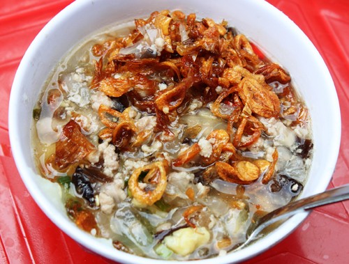 5-quan-an-noi-tieng-chanh-van-dong-khach-o-sai-gon-1