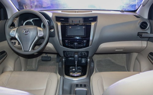 nissan-navara-ban-dac-biet-gia-tu-670-trieu-tai-viet-nam-page-2-6