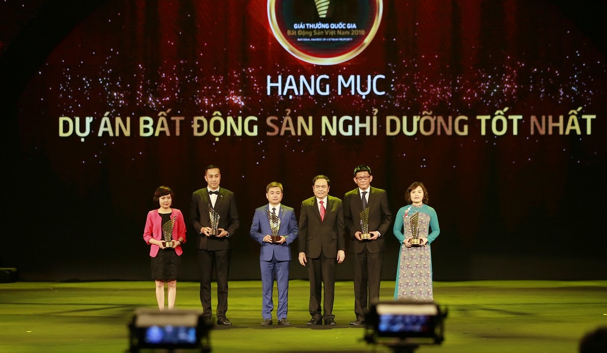 FLC đạt 3 giải danh giá của Giải thưởng Quốc gia Web Tổng Nhà Cái 99Kl99 Giải Trí Bậc Nhất Việt Nam 2018 ảnh 1