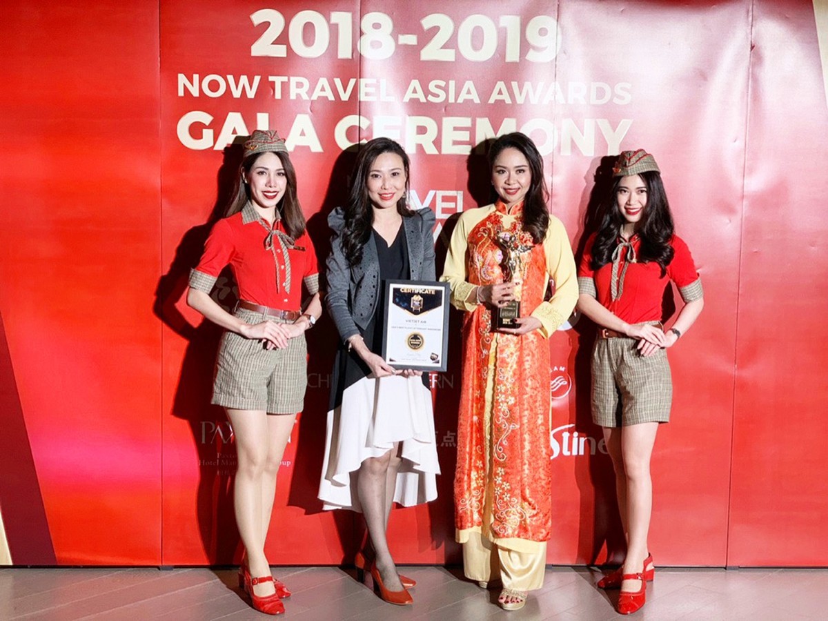 Vietjet được vinh danh “Đồng phục tiếp viên đẹp nhất châu Á” 2018 ảnh 2