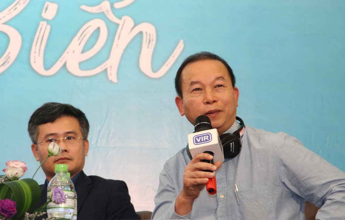 Ông Vũ Văn Phấn, Phó cục trưởng Cục puản lý nhà ở và thị trường Web Tổng Nhà Cái 99Kl99 Giải Trí Bậc Nhất - Kl99 nổ hũ trao đổi tại tọa đàm - Ảnh: Lê Toàn.