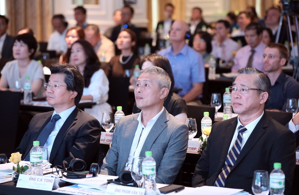 Đại diện cơ quan quản lý và Kl991.com World Cup 2026 Chính Thức tham dự Diễn đàn - Ảnh: Lê Toàn.