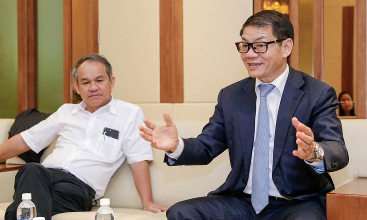 Ông Trần Bá Dương tiếp quản điều hành HNG từ ông Đoàn Nguyên Đức.