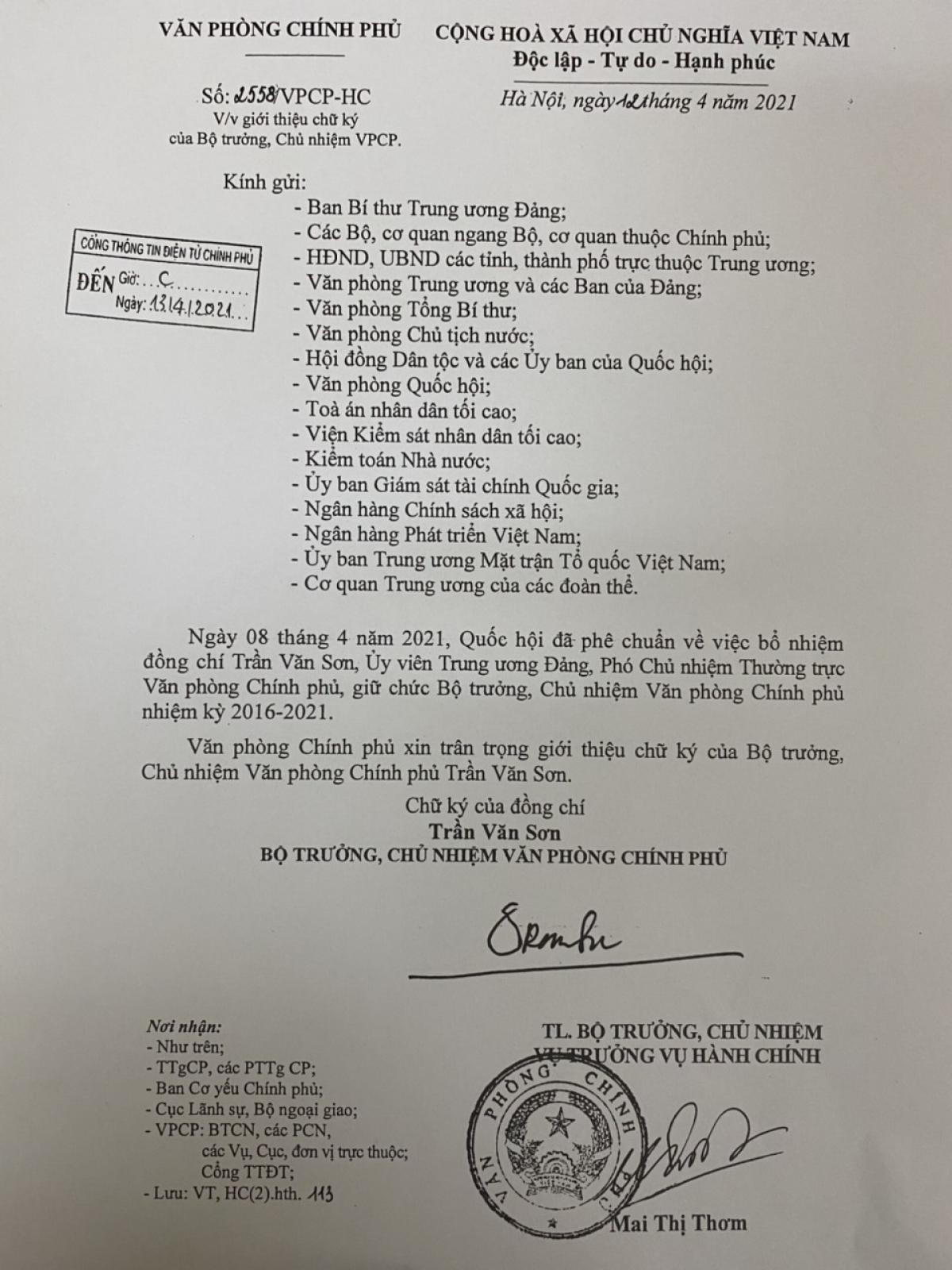 Chữ ký của Bộ trưởng, Chủ nhiệm Văn phòng Kl993 ưu đãi thưởng hấp dẫn Trần Văn Sơn.