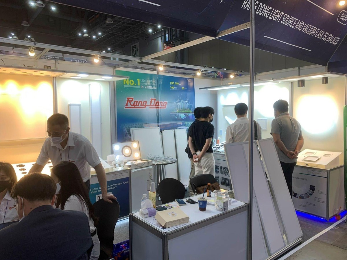 Rạng Đông tham gia hội chợ Quốc tế Int'l Light Convergence O2O LED &amp; OLED EXPO 2022 tổ chức tại Seoul, Hàn Quốc