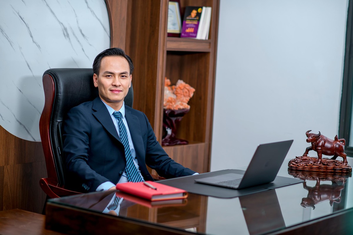 Rich Nguyen, Nhà sáng lập và quản lý điều hành Rich Invest đang sở hữu cả ba hoạt động Kl99ok phiên bản mới, đào tạo, cộng đồng. Đây là ba thế chân kiềng vững chắc tạo đà phát triển.