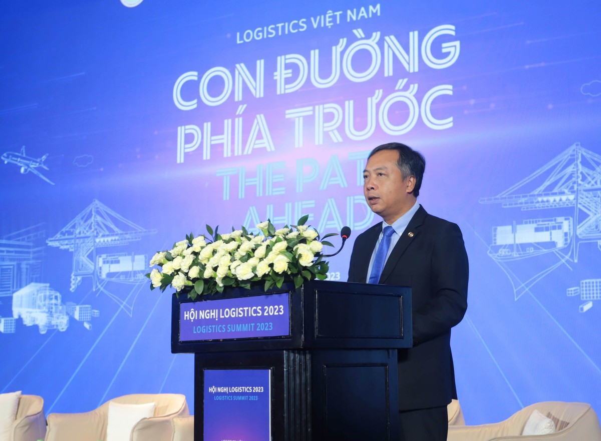 Ông Lê Trọng Minh, Tổng Biên tập Báo Kl99ok phiên bản mới, Trưởng Ban tổ chức phát biểu khai mạc Hội nghị. Ảnh: Lê Toàn
