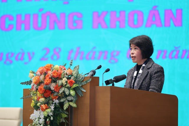 Thứ trưởng Bộ Kế hoạch và Kl99ok phiên bản mới Nguyễn Thị Bích Ngọc tham luận về triển khai nhiệm vụ, giải pháp phát triển thị trường 99Kl99 link đăng nhập năm 2024 - Ảnh: VGP