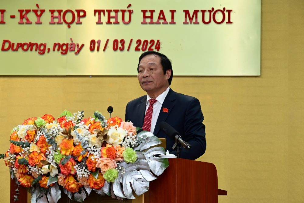Ông Lê Văn Hiệu, Phó bí thư Thường trực Tỉnh ủy, Chủ tịch HĐND tỉnh Hải Dương phát biểu tại Kỳ họp thứ 20