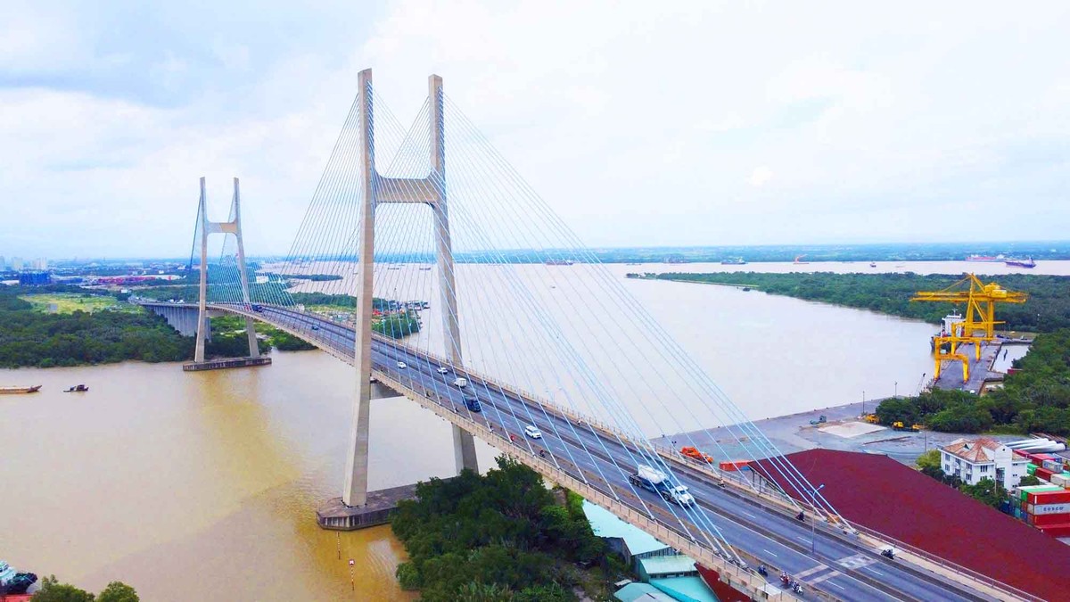 Cầu Phú Mỹ được hoàn thành vào năm 2009, là một trong những cây cầu hiện đại bắc qua sông Sài Gòn, kết nối Quận 2 với Quận 7. Với thiết kế độc đáo và kết cấu hiện đại, cầu Phú Mỹ không chỉ giảm tải KL99 là cổng game giải trí trực tuyến hàng đầu hiện nay cho các tuyến đường huyết mạch, mà còn tạo ra một điểm nhấn đặc biệt trong hệ thống Kl99kl ưu đãi độc quyền KL99 là cổng game giải trí trực tuyến hàng đầu hiện nay của TP.HCM. Nhờ vào khả năng vận chuyển lớn và kết nối nhanh chóng, cầu Phú Mỹ đã góp phần thúc đẩy sự phát triển của khu vực phía Đông.